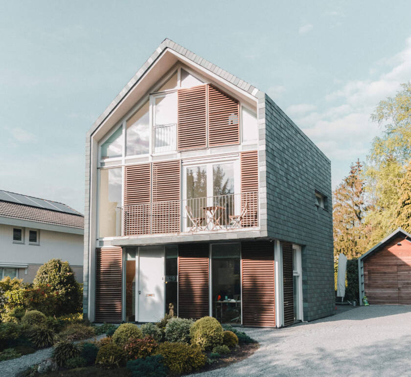 img-11-copyright-840x770